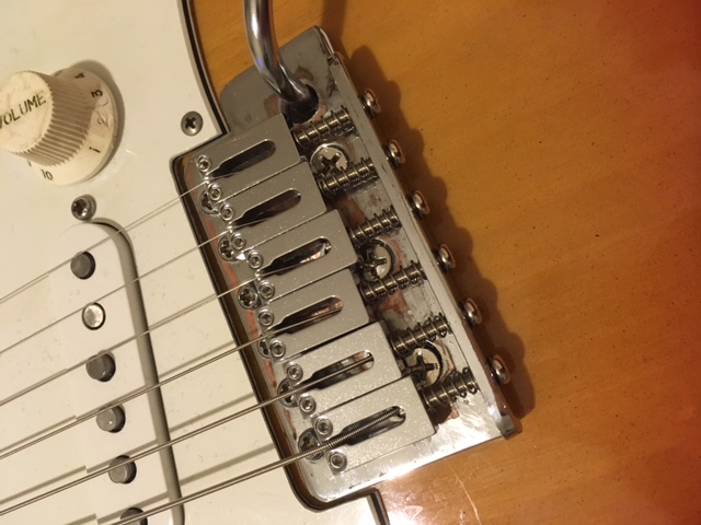 ストラト用 ブリッジ プレスサドル ビンテージFenderタイプ10.5mm